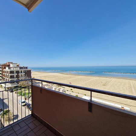 Hotel Salsedine " 5 Mt From The Beach ! " Rimini Exterior photo